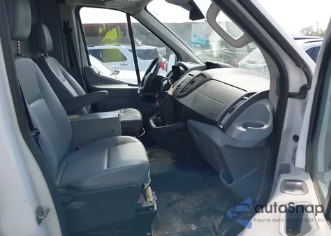 2018 Ford Transit-250 z USA, uszkodzony, nr VIN 1FTYR1CM1JKA69802